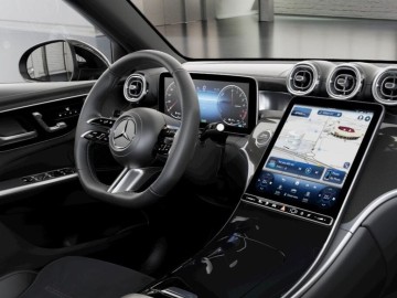 Mercedes-Benz GLC 300 de 4MATIC kupé s hybridní technologií EQ (foto 8)