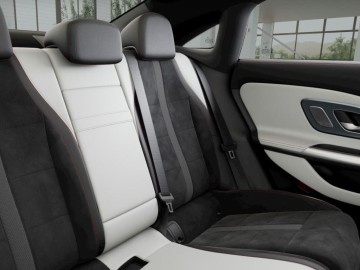 Mercedes-Benz CLA 200 (foto 7)