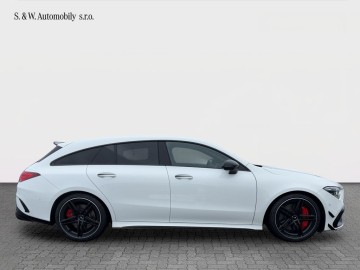 Mercedes-Benz CLA 45 AMG Shooting Brake CLA 45 AMG Shooting Brake (foto 3)