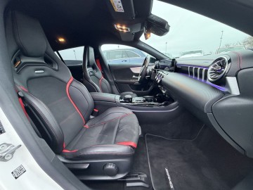 Mercedes-Benz CLA 45 AMG Shooting Brake CLA 45 AMG Shooting Brake (foto 9)