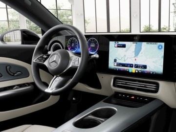 Mercedes-Benz CLA 200 (foto 8)