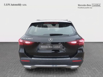 Mercedes-Benz GLA180d (foto 8)