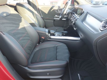 Mercedes-Benz  EQA 250 (foto 9)