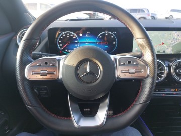 Mercedes-Benz  EQA 250 (foto 17)
