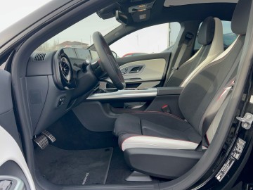 Mercedes-Benz CLA 250+ s technologií EQ (foto 14)