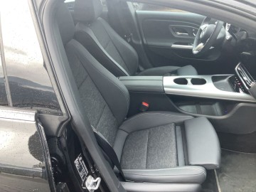 Mercedes-Benz CLA 250+ s technologií EQ (foto 9)