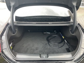 Mercedes-Benz CLA 250+ s technologií EQ (foto 11)