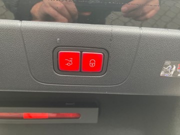 Mercedes-Benz CLA 250+ s technologií EQ (foto 27)