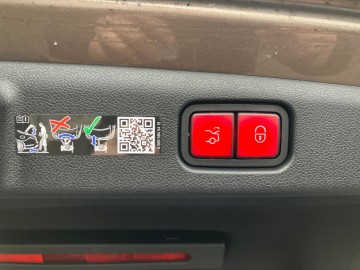 Mercedes-Benz E 300 de 4MATIC (foto 27)