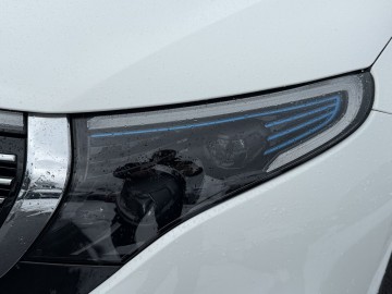 Mercedes-Benz EQC 400 4MATIC (foto 8)