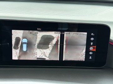 Mercedes-Benz EQC 400 4MATIC (foto 32)