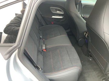 Mercedes-Benz CLA 250+ s technologií EQ (foto 10)