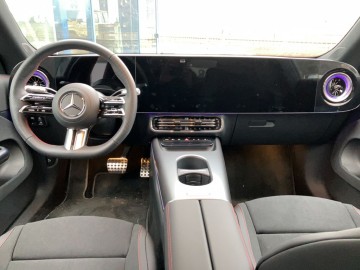 Mercedes-Benz CLA 250+ s technologií EQ (foto 15)