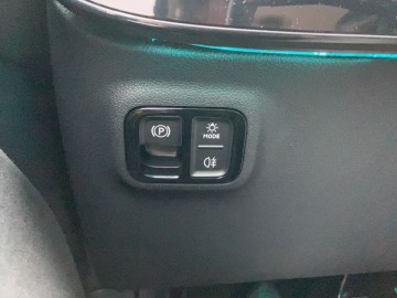 Mercedes-Benz CLA 250+ s technologií EQ (foto 20)