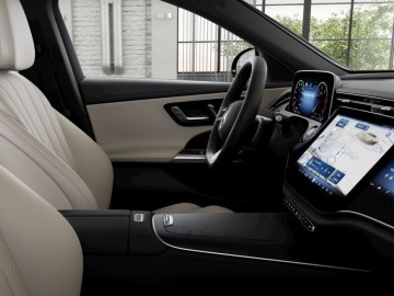 Mercedes-Benz E 220 d 4MATIC (foto 6)