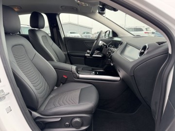 Mercedes-Benz GLA 180 d  (foto 9)