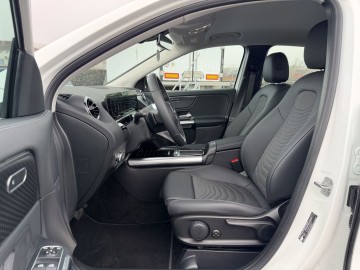Mercedes-Benz GLA 180 d  (foto 14)