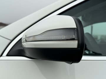 Mercedes-Benz GLA 180 d  (foto 22)