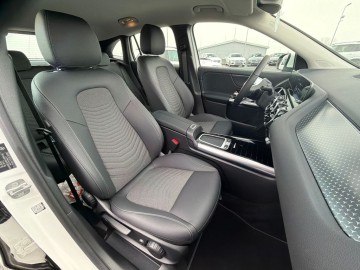 Mercedes-Benz GLA 180 d  (foto 27)