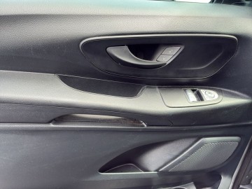 Mercedes-Benz Vito 116 CDI / Tourer Pro / L RWD (foto 23)