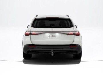 Mercedes-Benz  E 220 d 4MATIC All-Terrain Edition 140 Years (foto 4)