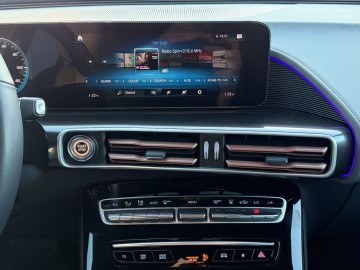 Mercedes-Benz EQC 400 4MATIC (foto 21)