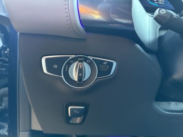 Mercedes-Benz EQC 400 4MATIC (foto 23)