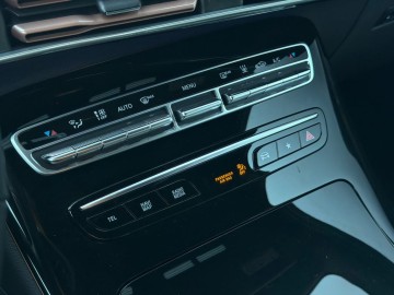 Mercedes-Benz EQC 400 4MATIC (foto 31)