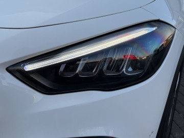 Mercedes-Benz GLA 220 GLA 220 4MATIC (foto 8)