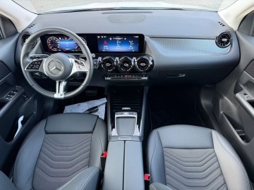 Mercedes-Benz GLA 220 GLA 220 4MATIC (foto 13)