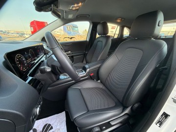 Mercedes-Benz GLA 220 GLA 220 4MATIC (foto 30)