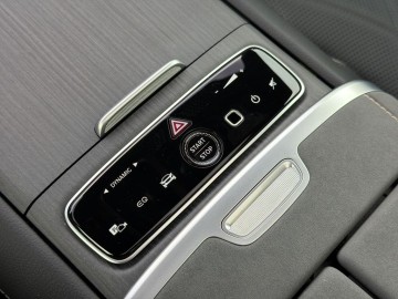 Mercedes-Benz EQS 450 4MATIC SUV Electric Art Edition (foto 29)