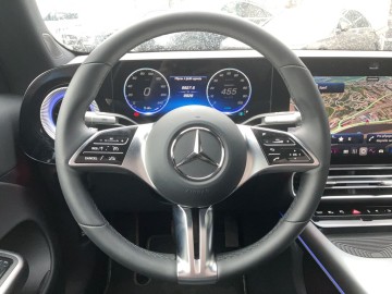 Mercedes-Benz CLA 250+ s technologií EQ (foto 17)