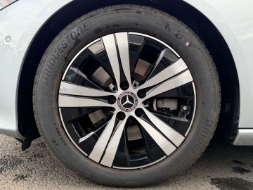 Mercedes-Benz C 200 4MATIC kombi (foto 25)