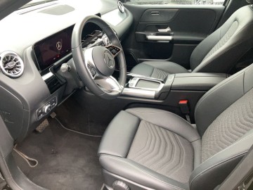 Mercedes-Benz B 200 d (foto 14)