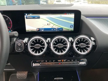 Mercedes-Benz B 200 d (foto 18)