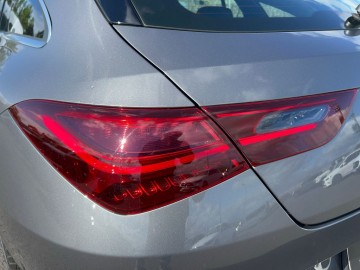Mercedes-Benz CLA 180d SB (foto 12)