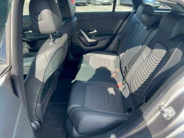 Mercedes-Benz CLA 180d SB (foto 13)