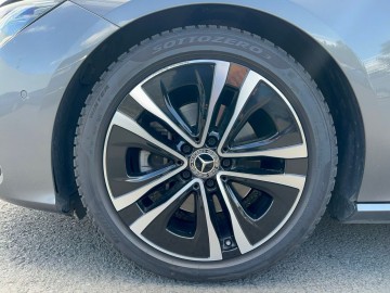 Mercedes-Benz CLA 180d SB (foto 25)