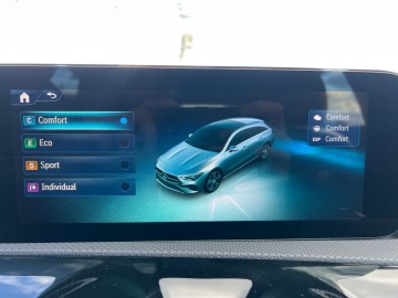 Mercedes-Benz CLA 180d SB (foto 32)