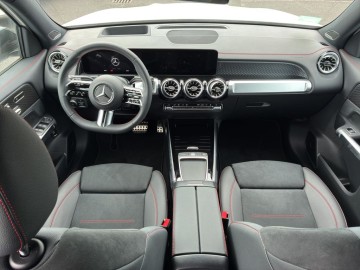 Mercedes-Benz EQB 300 4MATIC (foto 15)