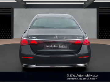 Mercedes-Benz E 220d 4Matic (foto 3)