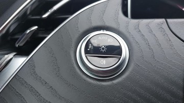 Mercedes-Benz E 220d 4Matic (foto 18)