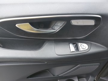 Mercedes-Benz Vito 119 CDI Tourer SELECT 4X4 (foto 23)