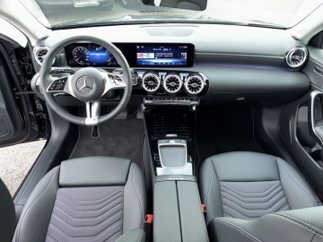 Mercedes-Benz A 200 d (foto 15)