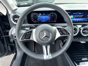Mercedes-Benz A 200 d (foto 17)