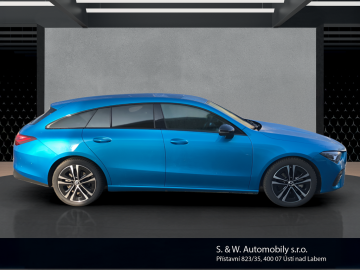 Mercedes-Benz CLA 180 d Shooting Brake (foto 3)
