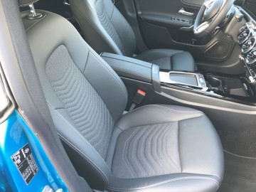 Mercedes-Benz CLA 180 d Shooting Brake (foto 9)