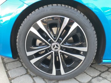 Mercedes-Benz CLA 180 d Shooting Brake (foto 25)