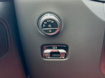 Mercedes-Benz GLC 220 d 4MATIC (foto 20)